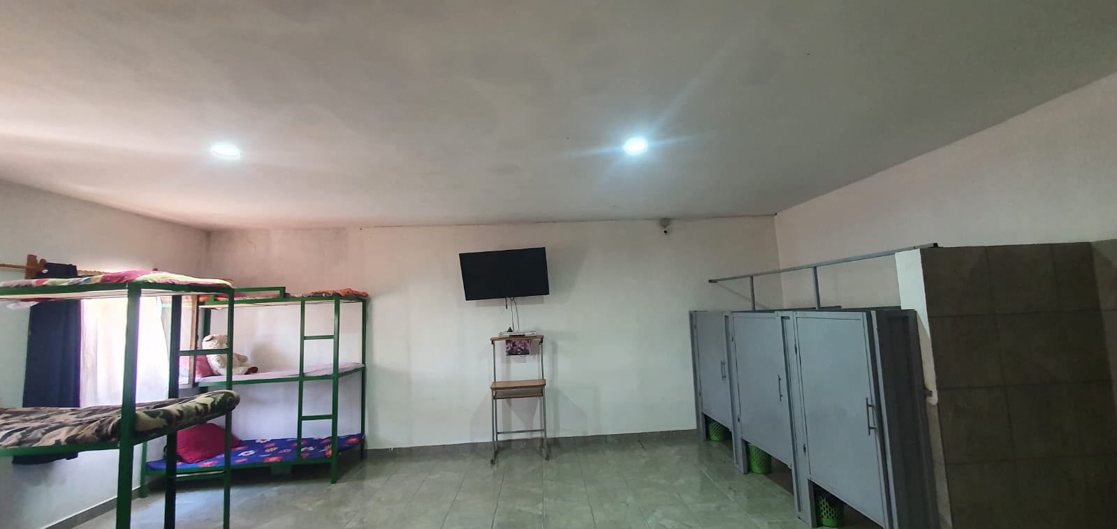 Dormitorio amplio con vestidores
